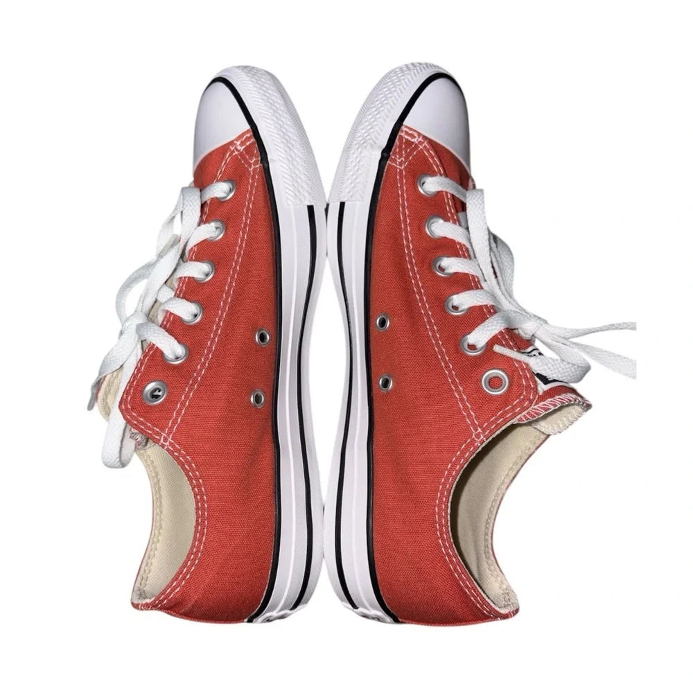 EUC Converse Chunk Taylor All Star Low ‘Seasonal Color Fire Opal’ Women Size 9.5